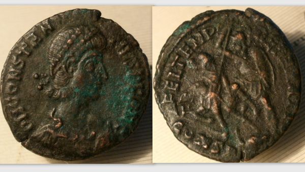 CONSTANTIUS II AE3 RIC VIII 118, FEL TEMP REPARATIO
OBV: D N CONSTANTIVS P F AVG, diademed, draped & cuirassed bust right
REV: FEL TEMP RE-PARATIO, soldier spearing fallen horseman who is bearded, bare-headed, reaching backwards. No field marks, CONS[officina letter] in ex.


Minted at Constantinople, 351-5 AD
