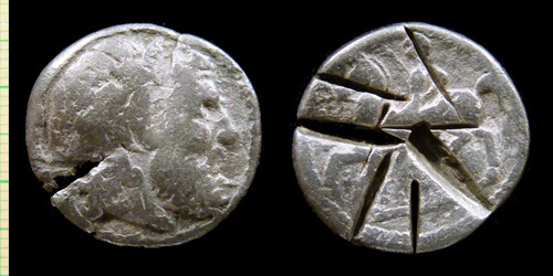 Celtic AR-Tetradrachm, #1,
Celtic, AR-Tetradrachm,
avers: Laureate head of Zeus right.
reverse: A rider is advancing to the left. Several cutting tests on the surface.
exergue: -/-//--, diameter: 26,0mm, weight: 13,86g, axes: h,
mint: Celtic, date: , ref: ,
Q-001
Keywords: Celtic AR-Tetradrachm,